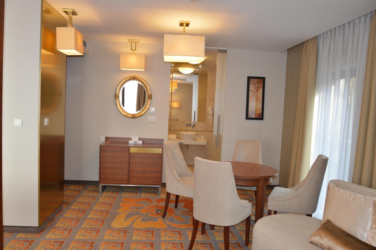 Hotel Via Baltica Łomża Eksteriør bilde
